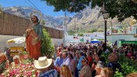 La solemne eucaristía y la procesión en honor a San Pedro Apóstol llenan de fervor y emoción el Valle de Agaete