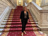 Vanoostende aborda en Madrid la tramitación de las ayudas a los afectados por el volcán