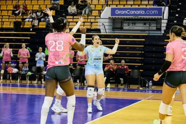 Voleibol Femenino: El CV Sayre CC La Ballena remonta y suma tres puntos clave