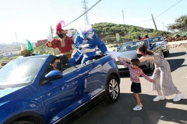 Guía: Arranca el Paseo Real de los Pajes de Sus Majestades de Oriente por todos los barrios del municipio