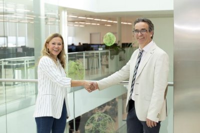 Binter y ECCA renuevan su compromiso con la educaci&oacute;n