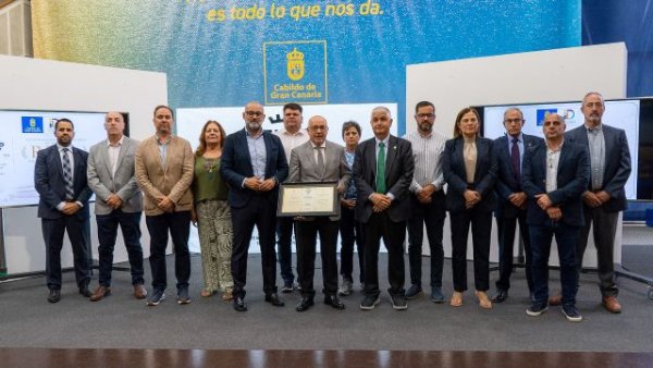 Cabildo de Gran Canaria y Real Federaci&oacute;n Interinsular de F&uacute;tbol subrayan la importancia del deporte como herramienta de mejora social