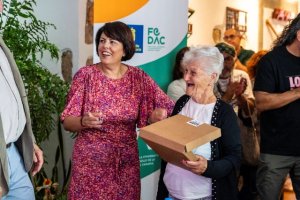 La voz de las loceras de La Atalaya resuena en un homenaje a su legado y a la memoria colectiva de Gran Canaria