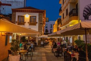 Turismo de Canarias destina 9 millones a eficiencia energética de restaurantes y empresas de servicios turísticos