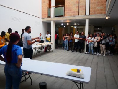 'Gald&oacute;s te acoge' es el nuevo y pionero proyecto inclusivo para poblaci&oacute;n juvenil migrante organizado por la Sede Galdosiana