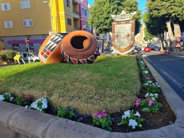 Gáldar: Parques y Jardines renueva la imagen del municipio con la plantación de 4.000 nuevas plantas