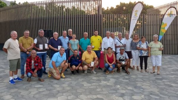 La Aldea celebra la entrega de premios de los torneos de baraja