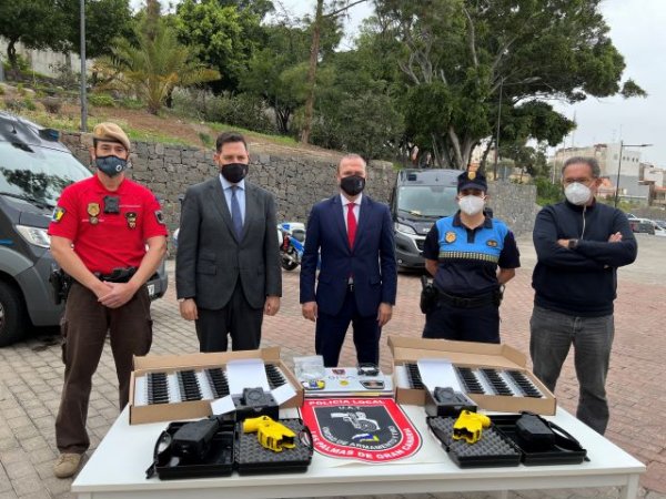 La Polic&iacute;a Local incorpora a su equipamiento dispositivos electr&oacute;nicos de control: las pistolas &lsquo;Taser&rsquo;