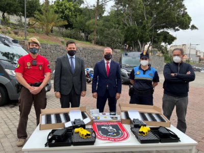 La Polic&iacute;a Local incorpora a su equipamiento dispositivos electr&oacute;nicos de control: las pistolas &lsquo;Taser&rsquo;