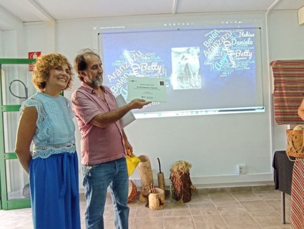 Educación reconoce al IES Arico por su labor en la transmisión del patrimonio cultural de Canarias