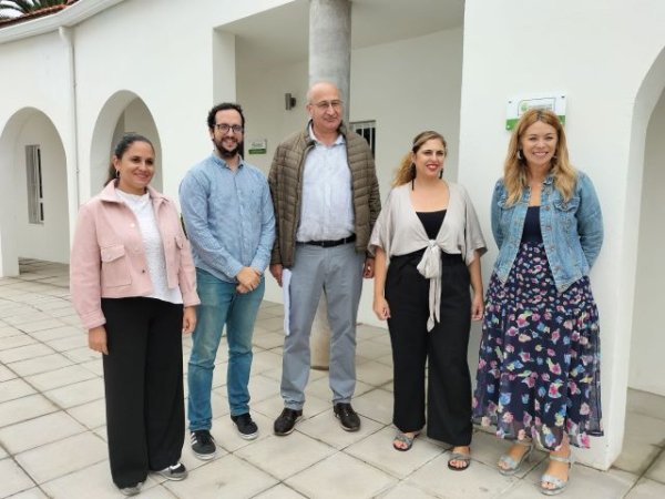 El Cabildo refuerza su compromiso contra la violencia de género subvencionando la creación del servicio de atención a mujeres y menores de Santa Brígida