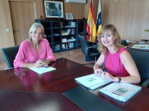 Esther Monzón mantiene una reunión de trabajo con el Colegio Oficial de Enfermería de Las Palmas