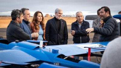 Clavijo destaca que Canarias Stratoport opera ya como referente en soluciones innovadoras con aviaci&oacute;n no tripulada