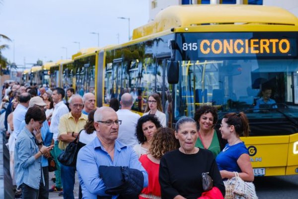 Guaguas Municipales prepara un dispositivo especial de transporte para el singular concierto de la Orquesta Filarmónica en la terminal de contenedores del muelle de La Luz