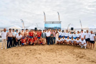 Canarias y la República de Corea hermanan sus luchas tradicionales sobre la arena de la playa de Las Canteras