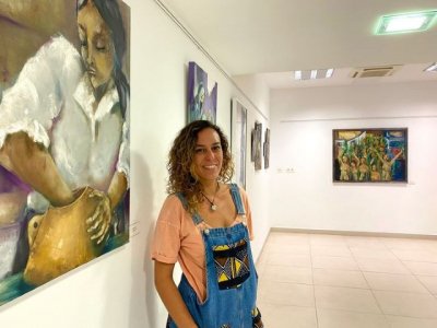 Arucas: Muestra pictórica de Abenchara Álamo &#039;Raíces. Transitando el indigenismo y la memoria de Canarias&#039;