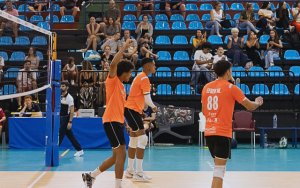 Voleibol: El Arona Playa de Los Cristianos gana en Palencia y peleará por clasificarse a la Copa Príncipe