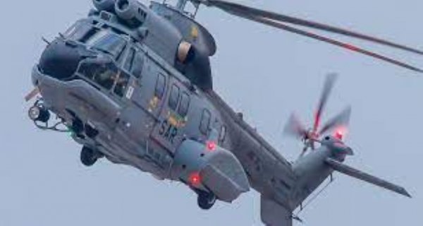 Un helicóptero SuperPuma del 802 Escuadrón del SAR realizó el primer rescate nocturno de Canarias