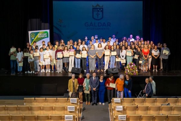 90 historias de esfuerzo: estudiantes de G&aacute;ldar reconocidos por su excelencia y perseverancia