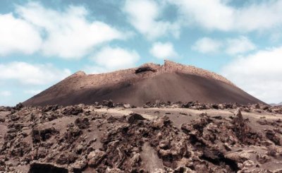 Transici&oacute;n Ecol&oacute;gica restaura los conos volc&aacute;nicos del Parque Natural de Los Volcanes en Lanzarote