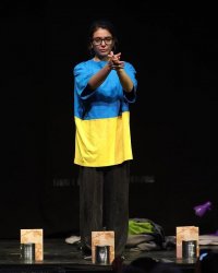La guerra de Ucrania y la danza de la C&iacute;e Auguste-Bienvenue (Burkina Faso) en el Festival del Sur-Encuentro Teatral Tres Continentes
