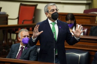 Rodr&iacute;guez propone al Parlamento impulsar una iniciativa en las Cortes para exigir el reparto de menores migrantes