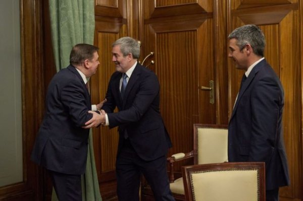 Gobierno de Canarias y Ministerio de Agricultura abordan las necesidades del campo canario