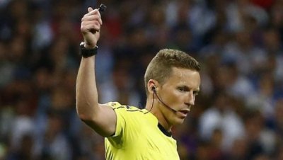 Estalla un brote de COVID en el curso de &aacute;rbitros de la FIFA en Abu Dhabi