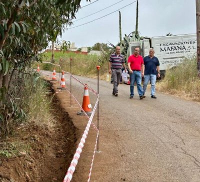 El Ayuntamiento de Gu&iacute;a avanza en la renovaci&oacute;n de la red de abastecimiento