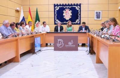 Clavijo traslada el &ldquo;pleno compromiso&rdquo; del Gobierno para afrontar la emergencia h&iacute;drica en Fuerteventura
