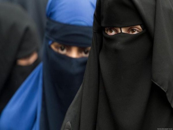 Art&iacute;culo de opini&oacute;n: 'Las regiones de mayor&iacute;a musulmana de Rusia est&aacute;n allanando el camino al prohibir temporalmente el niqab'