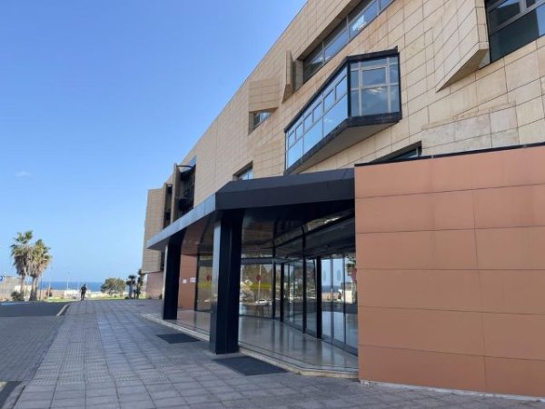 El Hospital General de Fuerteventura dispondrá de una nueva nave de almacenamiento