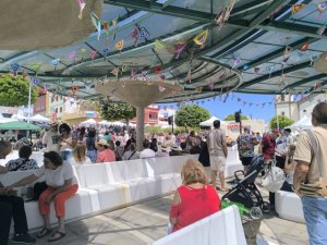 Gu&iacute;a: La III Feria Comercial de La Atalaya re&uacute;ne a m&aacute;s de un centenar de expositores y cosecha un gran &eacute;xito de participaci&oacute;n y ventas