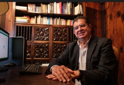 El Catedr&aacute;tico Manuel Lobo Cabrera presenta un estudio sobre las heredades de agua de gran Canaria en la Casa de Col&oacute;n