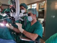 El HUC realiza la primera cirug&iacute;a para feminizar la voz en la mujer transg&eacute;nero