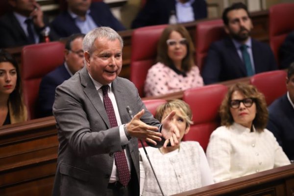 Franquis: “La respuesta del Gobierno a las reivindicaciones de la mayoría social en la calle ha sido echar balones fuera, descoordinación y debilidad”