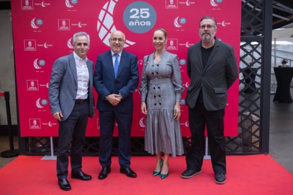 El Cuyás celebra con el público su 25º aniversario como referente y principal espacio escénico de Canarias