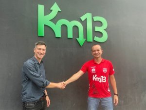 Estaciones de Servicio Km13 seguir&aacute; apoyando al Balonmano G&aacute;ldar
