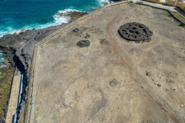 El Museo y Parque Arqueológico Cueva Pintada de Gáldar acoge la exposición &#039;Un lugar y un tiempo&#039;