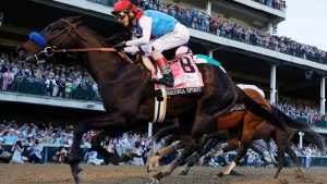 Fallece por infarto el caballo ganador de Kentucky que hab&iacute;a dado positivo