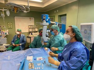 La Candelaria interviene por primera vez simult&aacute;neamente a pacientes pedi&aacute;tricos con cataratas en ambos ojos