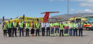 El Gobierno presenta el nuevo avi&oacute;n medicalizado del Servicio de Urgencias Canario
