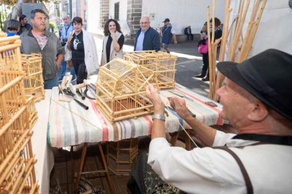 La tradicional cita navideña con la artesanía hecha en Gran Canaria abre sus puertas en San Telmo