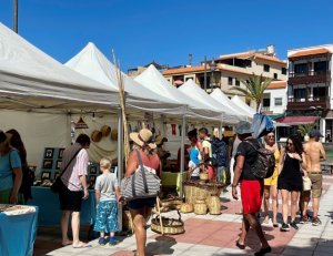 La artesanía gomera muestra la calidad y variedad de sus productos en Valle Gran Rey (Vídeo)