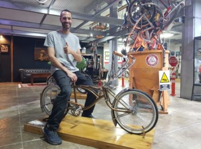 Teror abre una Galería de Arte dedicada a las bicicletas personalizadas y al concepto de la reutilización