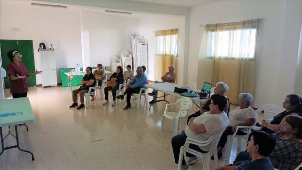 Profesionales del Área de Salud de Fuerteventura fomentan hábitos saludables entre población de núcleos dispersos