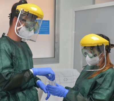 Sanidad registra 968 nuevos casos de COVID-19 en personas de m&aacute;s de 60 a&ntilde;os en los &uacute;ltimos tres d&iacute;as