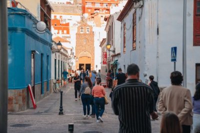 La Gomera: El Cabildo refuerza su cooperaci&oacute;n con los ayuntamientos para la dinamizaci&oacute;n comercial en las fechas navide&ntilde;as