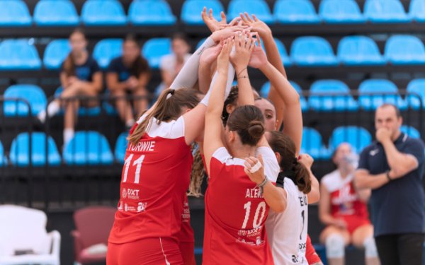 Voleibol Femenino: El Arona LESS4MORE gana ante Astillero y sale del descenso para cerrar la primera vuelta