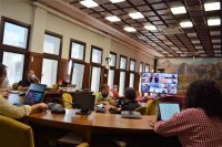 La lava sigue discurriendo sobre las coladas existentes